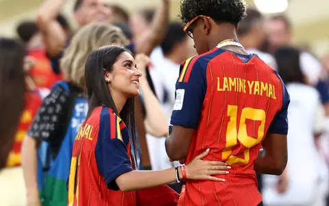 Cine este iubita lui Lamine Yamal. Ines Garcia Santos a dezvăluit cum l-a cunoscut: "Mi-ar plăcea să vă spun că l-am văzut într-un aeroport sau că ne-am ciocnit unul de altul, dar nu!"