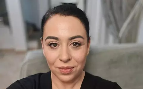 Ce a pățit Oana Roman pe aeroport, după vacanța petrecută la Cannes: "Peste 100 de oameni stau în picioare sau pe jos, cu copii mici!"