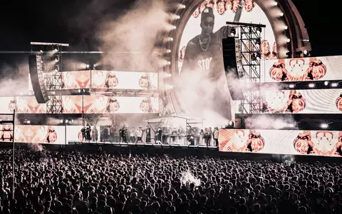 BEACH, PLEASE! 2026 a deschis oficial NIBIRU în fața a 90.000 de oameni și a dat startul celei mai mari ediții din istoria festivalului