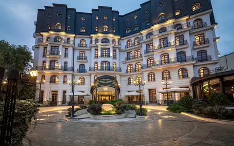 L’Atelier, restaurantul gastronomic al Hotelului Epoque din București, câștigă Wine Spectator 2026 Best of Award of Excellence