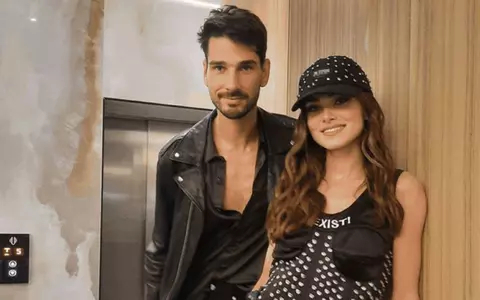 Cum arată casa în care locuiesc Theo Rose și Anghel Damian: "Mi-am dorit modelul ăsta de pat mai mult decât orice altă piesă din casă"