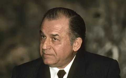 Imagini de la parastasul de un an pentru fostul președinte Ion Iliescu! Cine a venit să îl comemoreze la slujba oficiată de mai mulți preoți