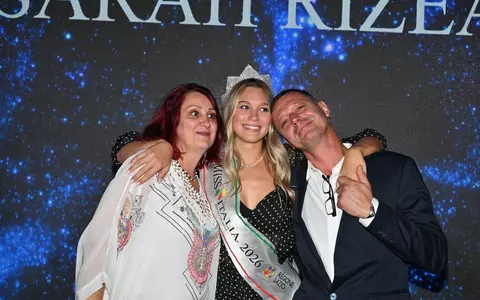 Miss Italia 2026 este o româncă de 18 ani. Cine este Sarah Rizea, sportivă de performanţă, și cu ce se ocupă părinții ei: "Dedic victoria familiei mele"