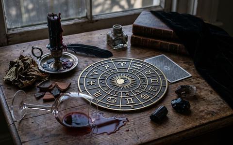 Horoscop 27 septembrie 2026. Sfârșit de săptămână plin de ghinion pentru trei zodii