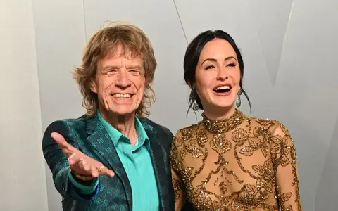 La 83 de ani, Mick Jagger are o logodnică cu 44 de ani mai tânără. Cum arată viața alături de Melanie Hamrick și fiul lor de 9 ani: „Pentru și mai multe aventuri, râsete și distracție”
