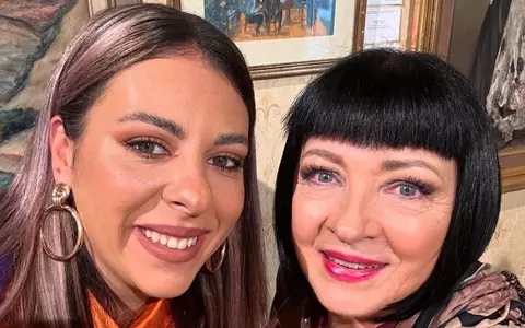 Neti Sandu împarte hainele cu nepoata ei, Alice, mai tânără decât ea cu 30 de ani. Ce relație au: „Facem aceleași lucruri, ne îmbrăcăm la fel!” / EXCLUSIV