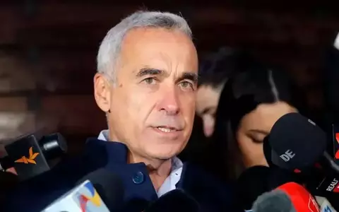 Călin Georgescu, două mesaje în două zile consecutive din arest: „Nici distanța, nici zidurile nu pot despărți oamenii uniți în această Lucrare”