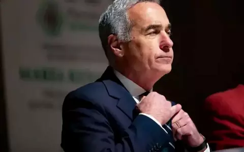 Călin Georgescu e cercetat într-un nou dosar de DIICOT, după ce a angajat un tânăr de 35 de ani să-i verifice casa din Mogoșoaia pentru a găsi tehnica de interceptare a procurorilor