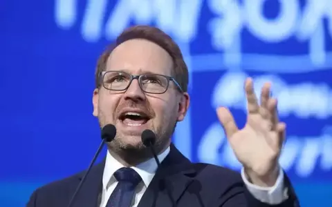 Dominic Fritz anunță că USR nu va vota Guvernul Luca Niculescu: „Nu le putem cere oamenilor să accepte orice guvern, cu orice preț”