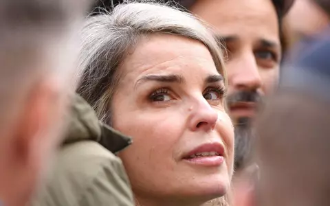 Cum a fost surprinsă Cristela Georgescu după ce Călin Georgescu a fost arestat preventiv pentru 30 de zile. E prima apariție a soției politicianului