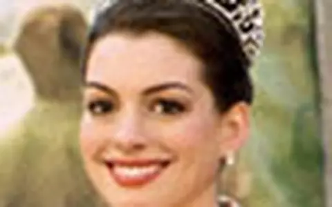 Anne Hathaway: "Printesa" joaca nud