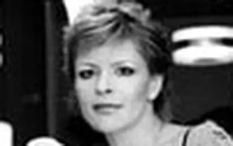 Sanda Ladosi: Asteapta un copil