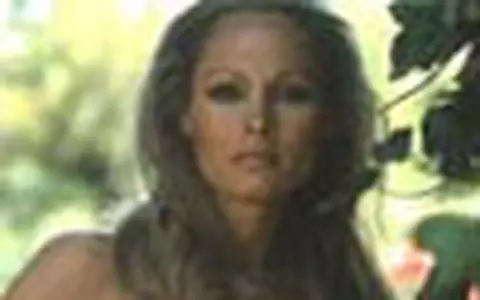 Ursula Andress - Bomba Bond Girl