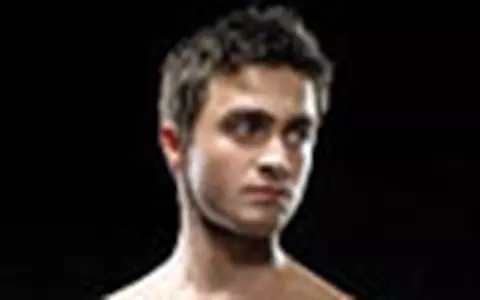 Daniel Radcliffe - Harry Potter isi da jos mantia