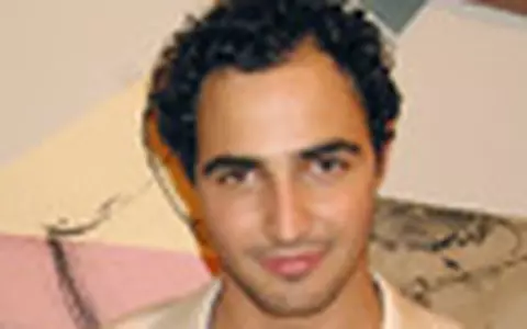 Zac Posen va lansa o linie de parfumuri