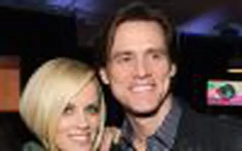 Jenny McCarthy si Jim Carrey - Frumoasa si clovnul