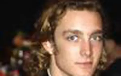 Pierre Casiraghi - Destept, bogat, aproape... adjudecat