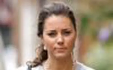 Kate Middleton si Chelsy Davy - Stofa de printese si sorti de izbanda