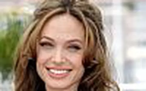 Angelina Jolie - Insarcinata?