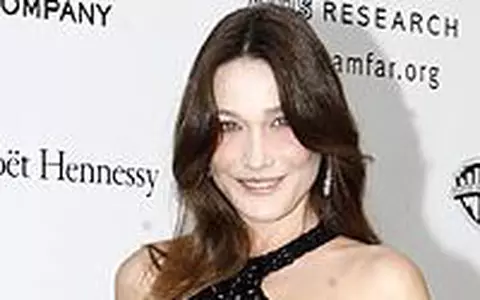 Carla Bruni - Intra in studio pentru al treilea album