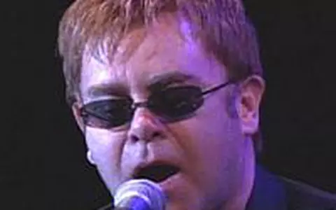 Elton John si-a petrecut noaptea cu Hillary Clinton - Video