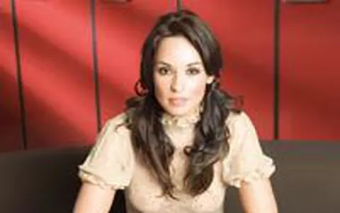 Andreea Marin strange bani pentru copiii din Romania