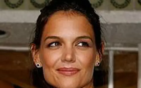 Katie Holmes pe Broadway