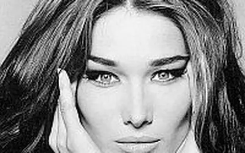 Carla Bruni - La al treilea album - Video