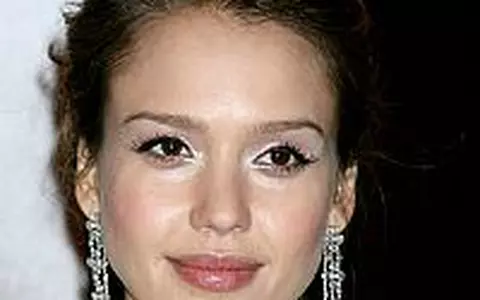 S-a casatorit Jessica Alba