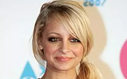 Nicole Ritchie se pregateste de casatorie