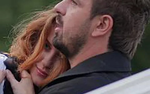 Noi stim cine e fata din videoclipul lui Brenciu - Video