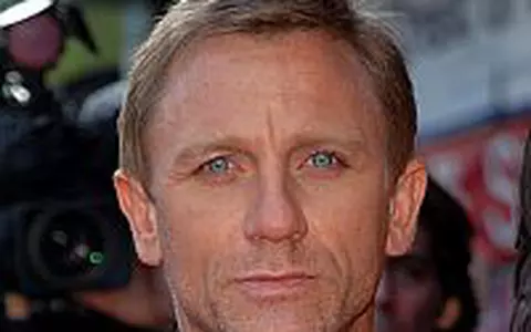 25 de mii de euro pentru un sarut de la Daniel Craig
