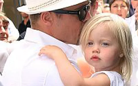 Shiloh Jolie-Pitt - Primii pasi in cinema - Video