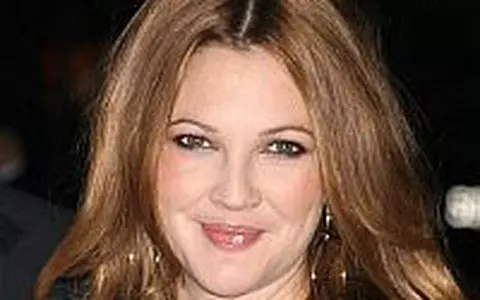Drew Barrymore e din nou singura