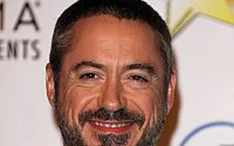 Robert Downey Jr va fi Sherlock Holmes - Video