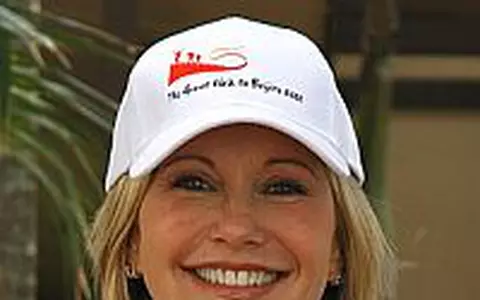 Olivia Newton-John s-a casatorit