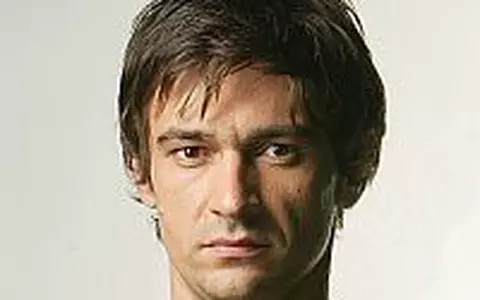 Bogdan Albulescu face tae-bo cu Adriana Nicolae