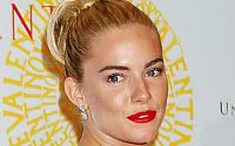 Sienna Miller seamana vant...