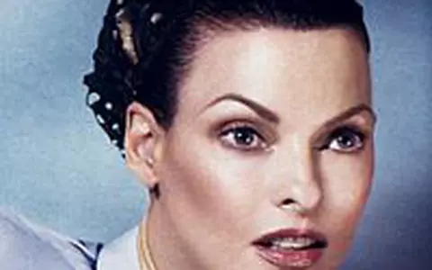 Linda Evangelista se imbraca de la Prada
