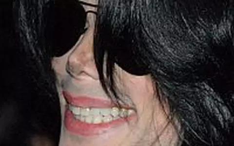 Michael Jackson nu vorbeste de 3 ani cu fratii lui - Video
