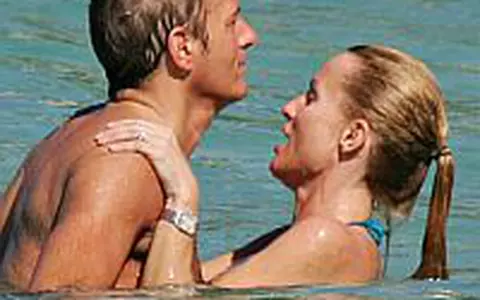 Nicolette Sheridan si Michael Bolton s-au despartit