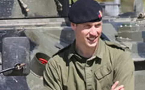 Printul William isi continua cariera militara
