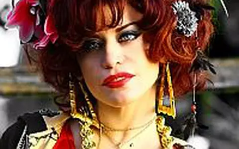 Loredana canta ”Tzuchi”