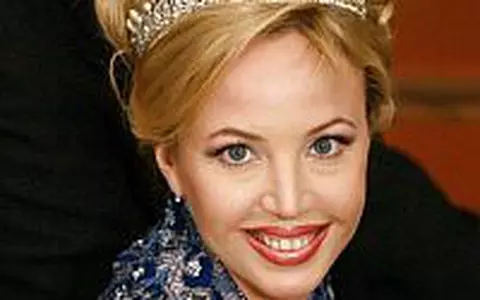 Printesa Camilla - Miss doua mii de miliarde