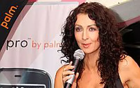 Un smartphone pentru Mihaela Radulescu