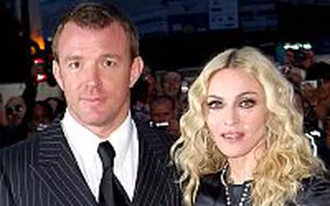 Este oficial: Madonna si Guy Ritchie au divortat!
