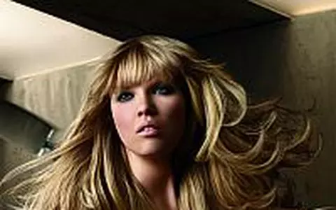 Styling inovator pentru parul lung cu Wella Professionals