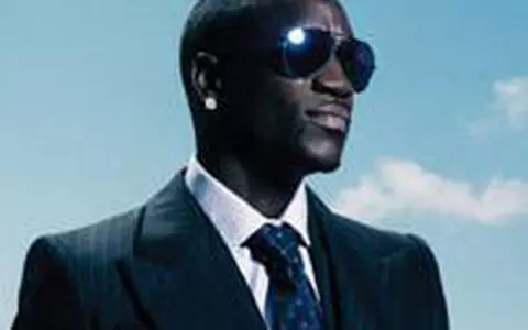 Akon nu vrea sa spuna cati ani are