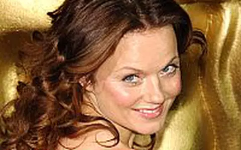 Geri Halliwell s-a logodit