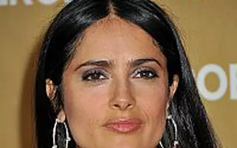 Salma Hayek s-a casatorit sambata, la Paris